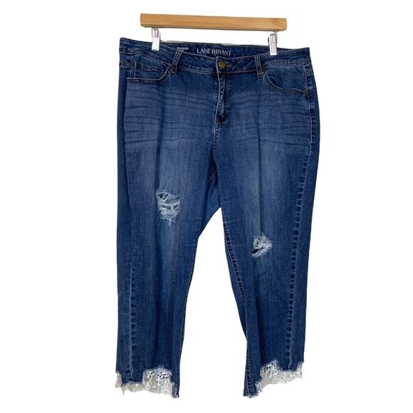 Lane Bryant Distressed Crochet Trim Girlfriend Crop Mid Rise Jeans Plus Size 18 - Picture 1 of 9